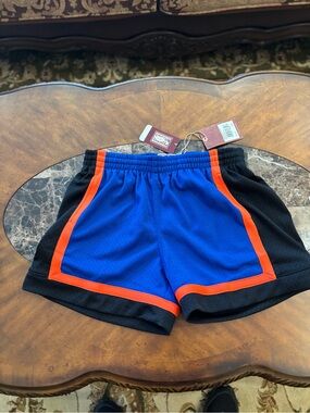 Women’s New York Knicks Mitchell & Ness  Athletic Shorts Size Large
